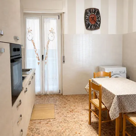 Immobiliare La Rosetana - Residenza Del Mare شقة روزيتو ديلي أبروتسي